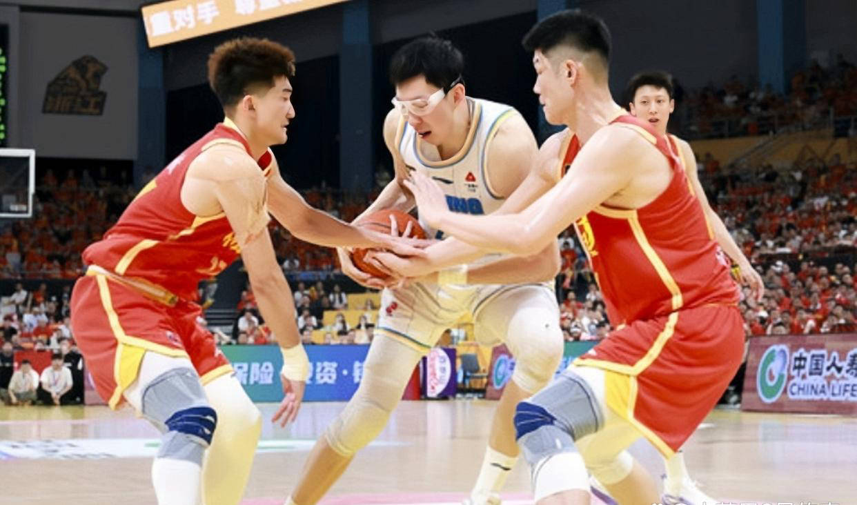 Milan Sports-从法兰克福战术微调备战CBA季后赛到山东泰山豪取连胜备战社区盾，Ming在中国队比赛中回归赛场的简单介绍